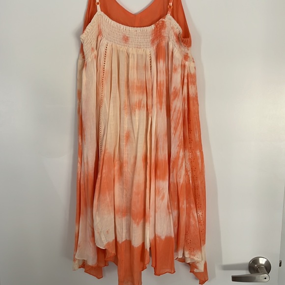 Sundress - Picture 3 of 3